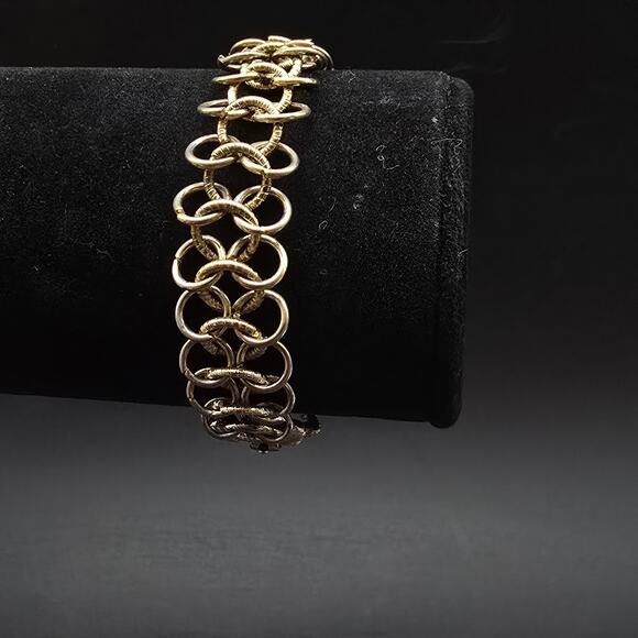 Vintage Goldette Gold Tone Circle Link Bracelet Costume Jewelry - Picture 7 of 8